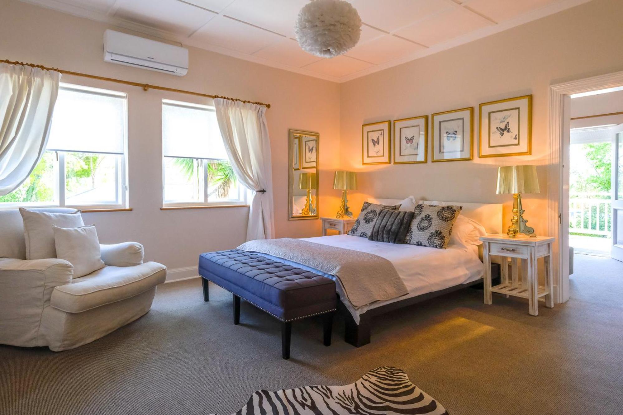 Oude Berg Guesthouse - 10 Caledon Street George Room photo